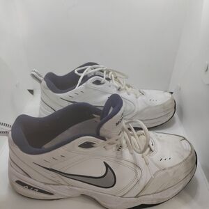 Air Monarch IV (4E) Wide White-Metallic Silver Sz 13 [416355-102]